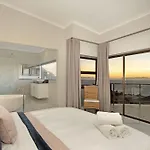 Zaria Sun Penthouse By Hostagents